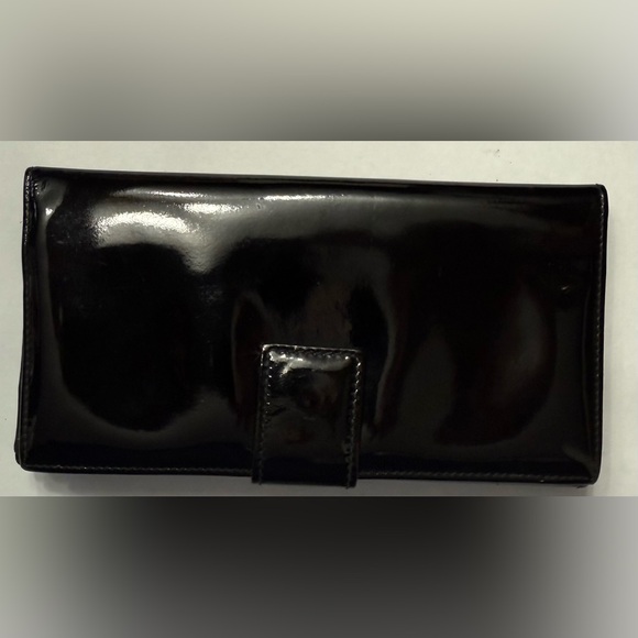 Authentic Gucci Black Patent Leather Wallet - Picture 2 of 7